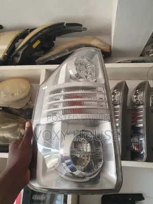 Voxy Tail Lights