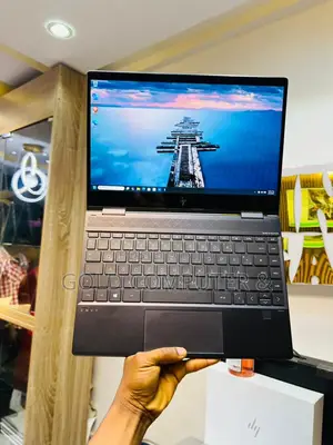 Laptop HP Envy 14 8GB AMD Ryzen 5 SSD 256GB