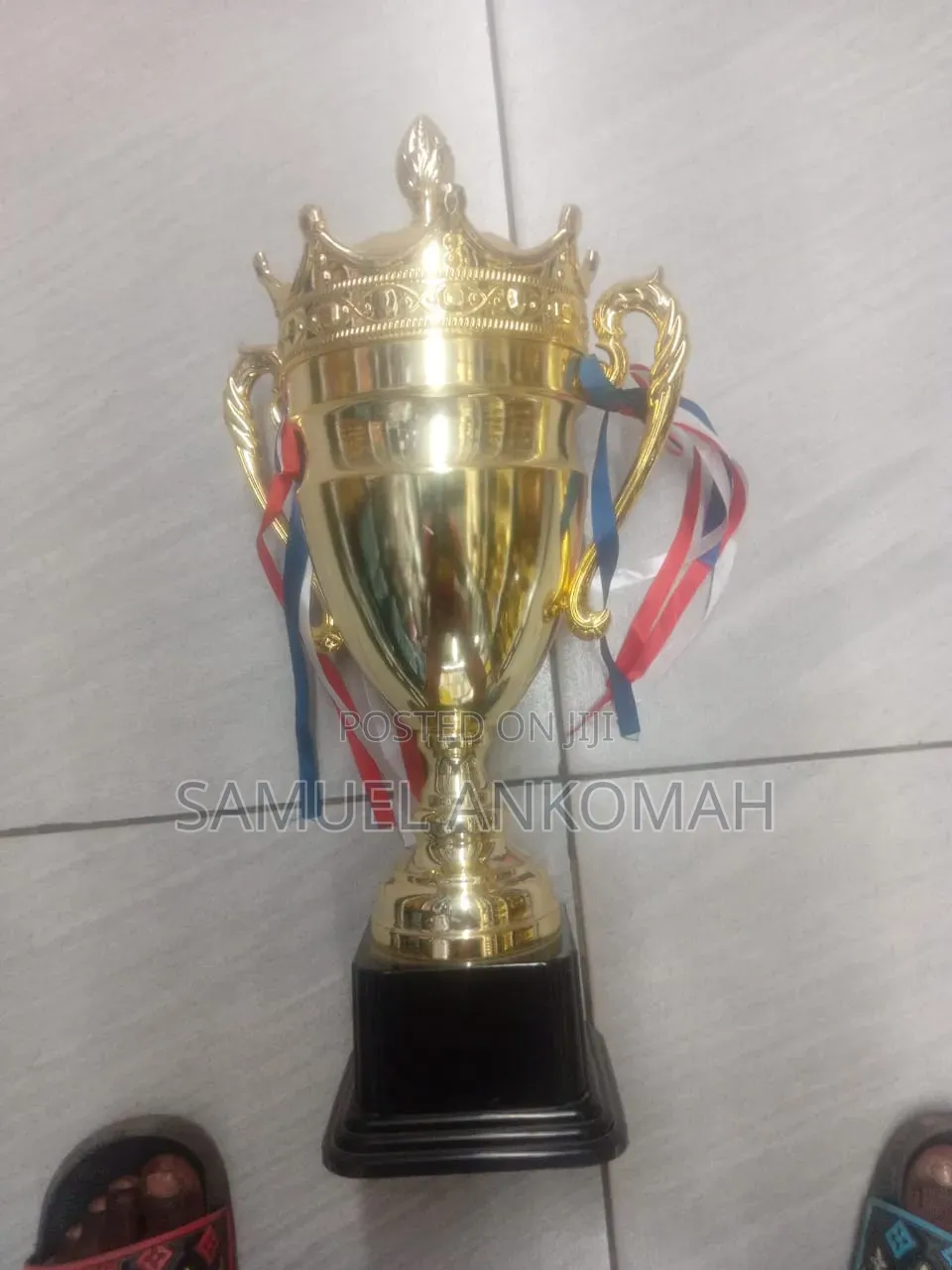 Large Gold Champion Trophy /Award Cu