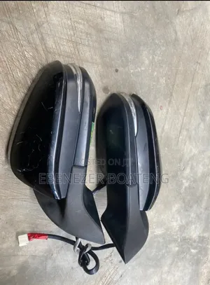 Toyota Vitz 2016 Sade Mirror Two Pairs