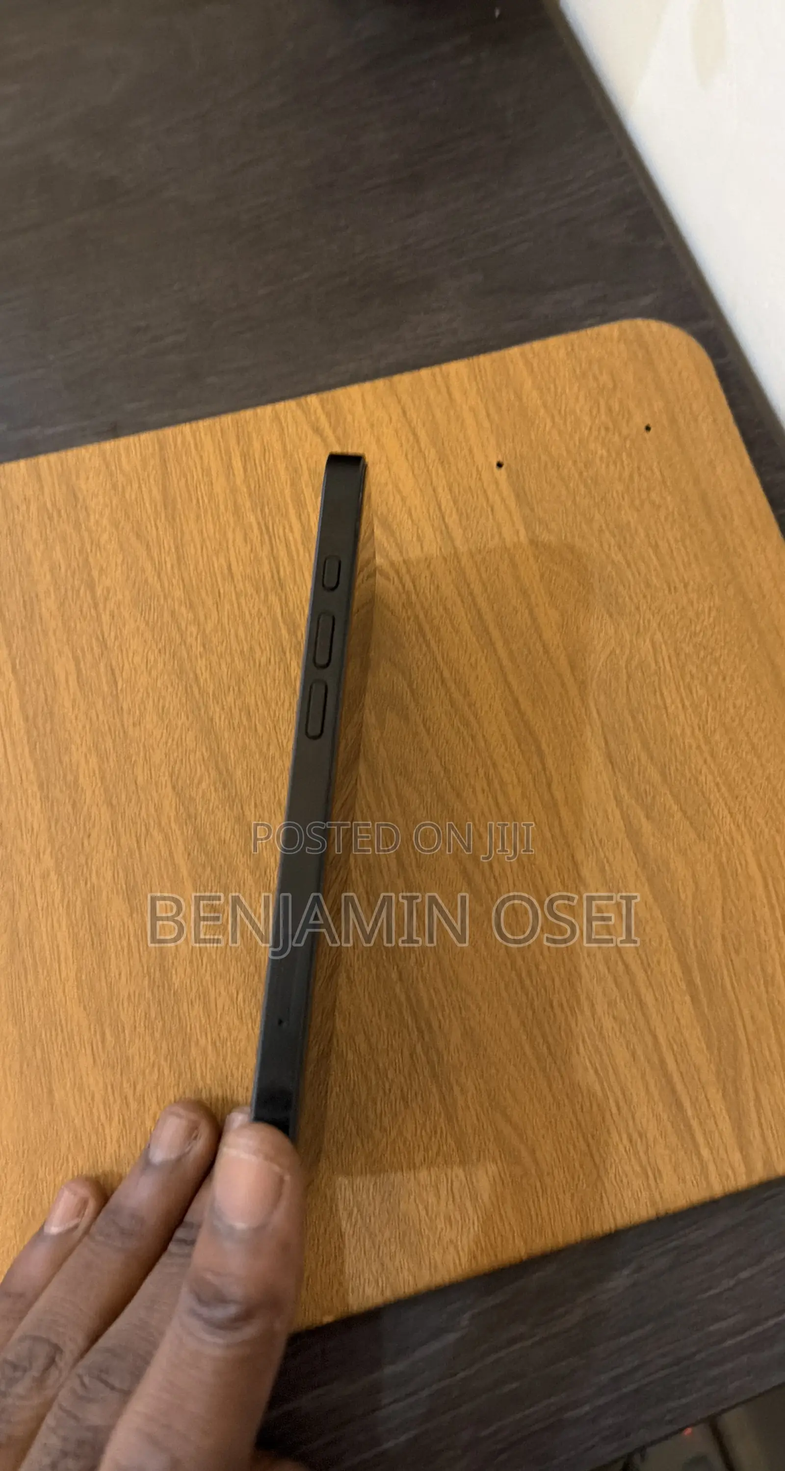 Apple iPhone 16e 128 GB Black