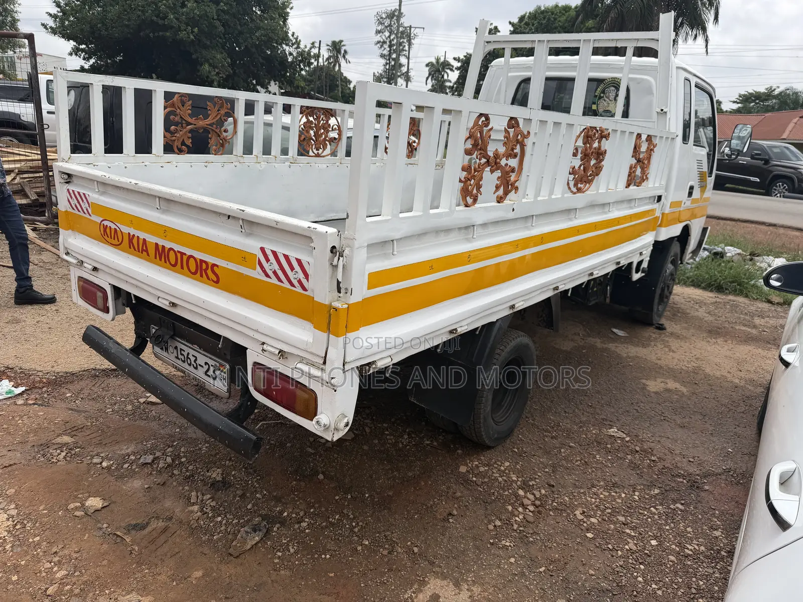 Kia Bongo 2012 White