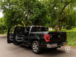 Ford F-150 XL 2023 Black