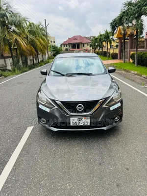 Nissan Sentra SR 2017 Silver