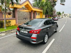 Nissan Sentra SR 2017 Silver