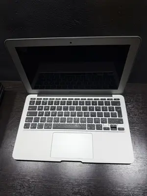 Laptop Apple MacBook Air 2012 8GB Intel Core i7 SSD 256GB