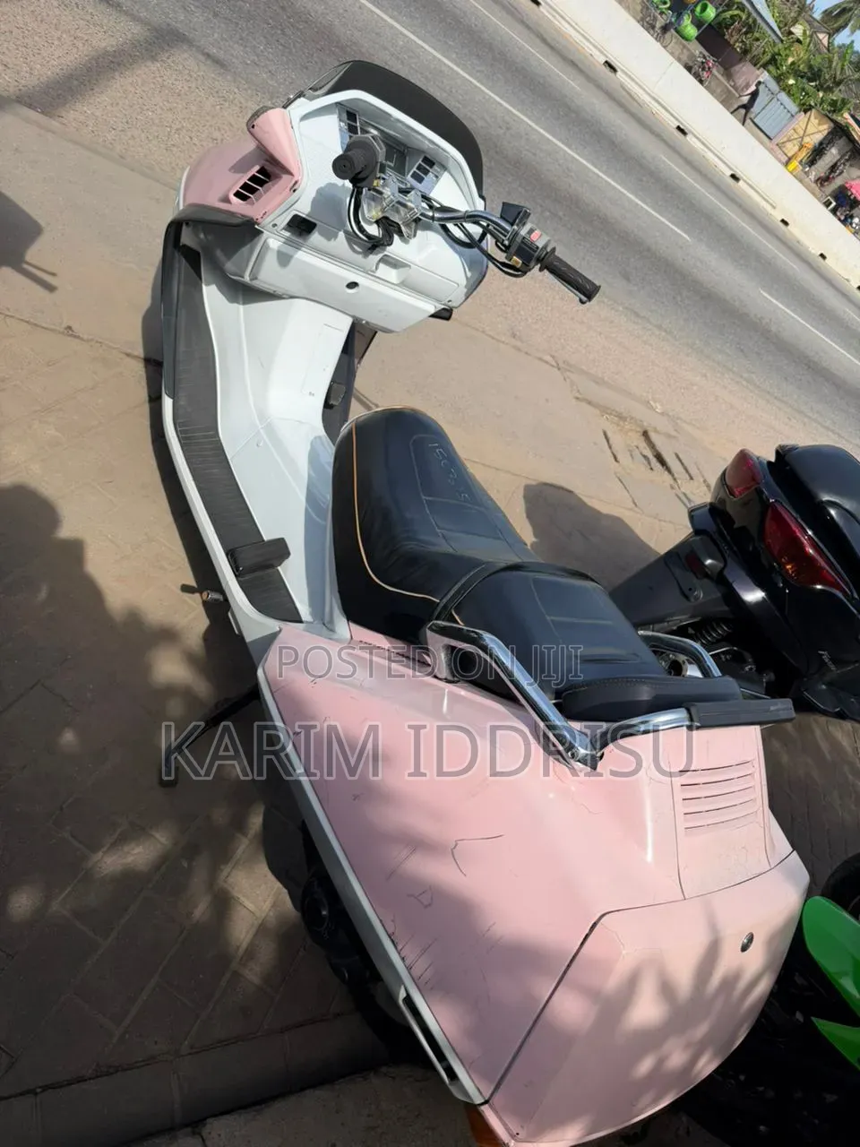 Honda 1995 Gray