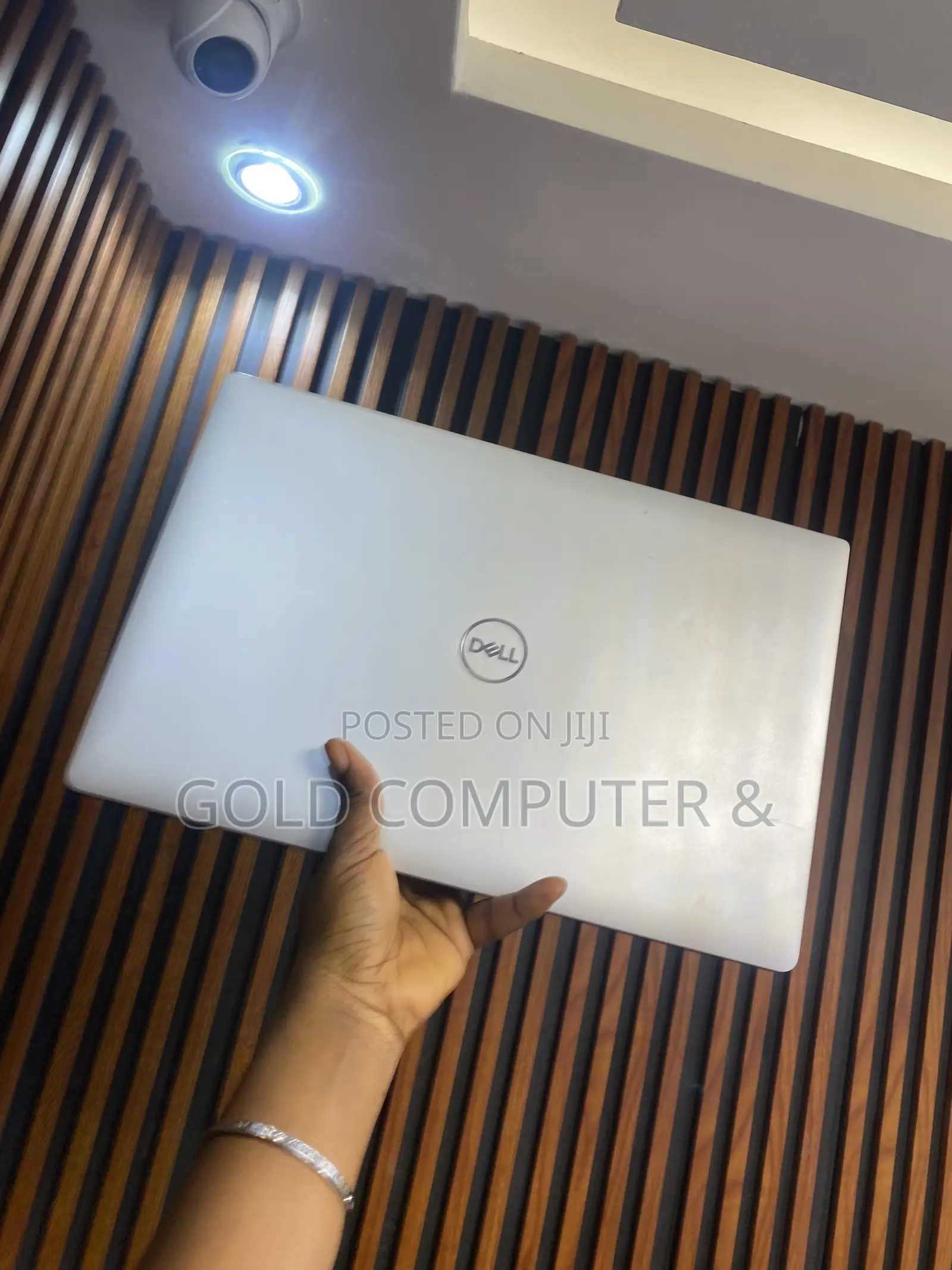 Laptop Dell Precision 15 5540 8GB Intel Core i5 SSD 256GB