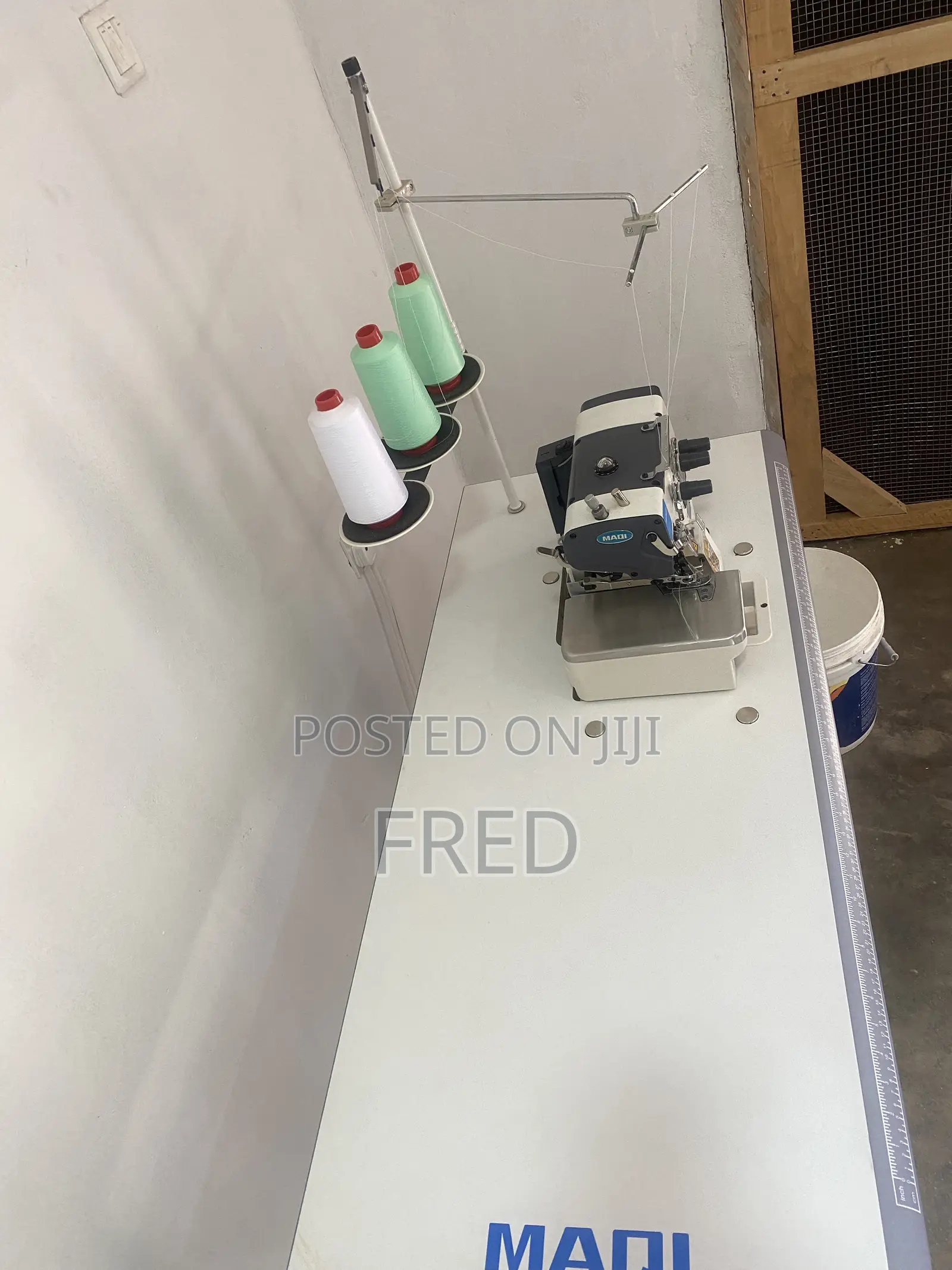 Overlock Sewing Machine
