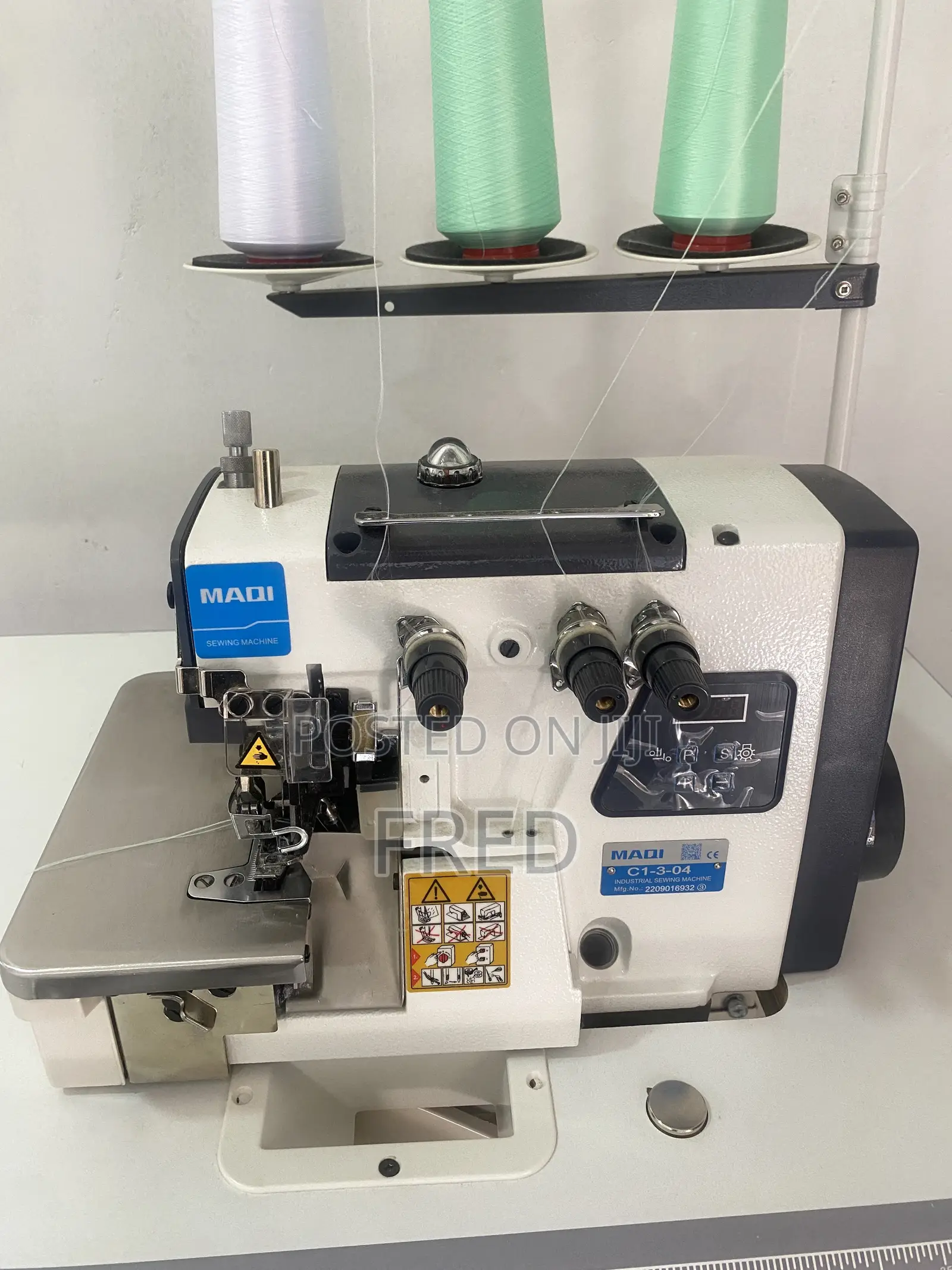 Overlock Sewing Machine