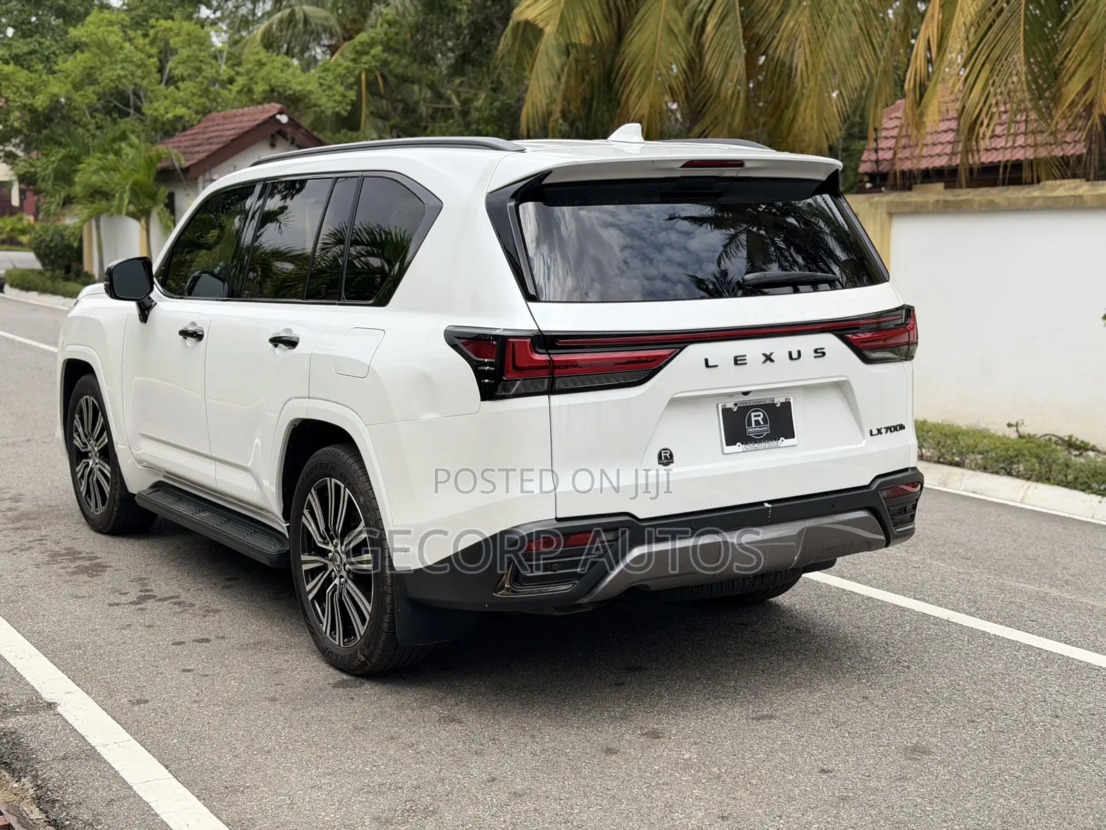 Lexus LX 700h 2025 White