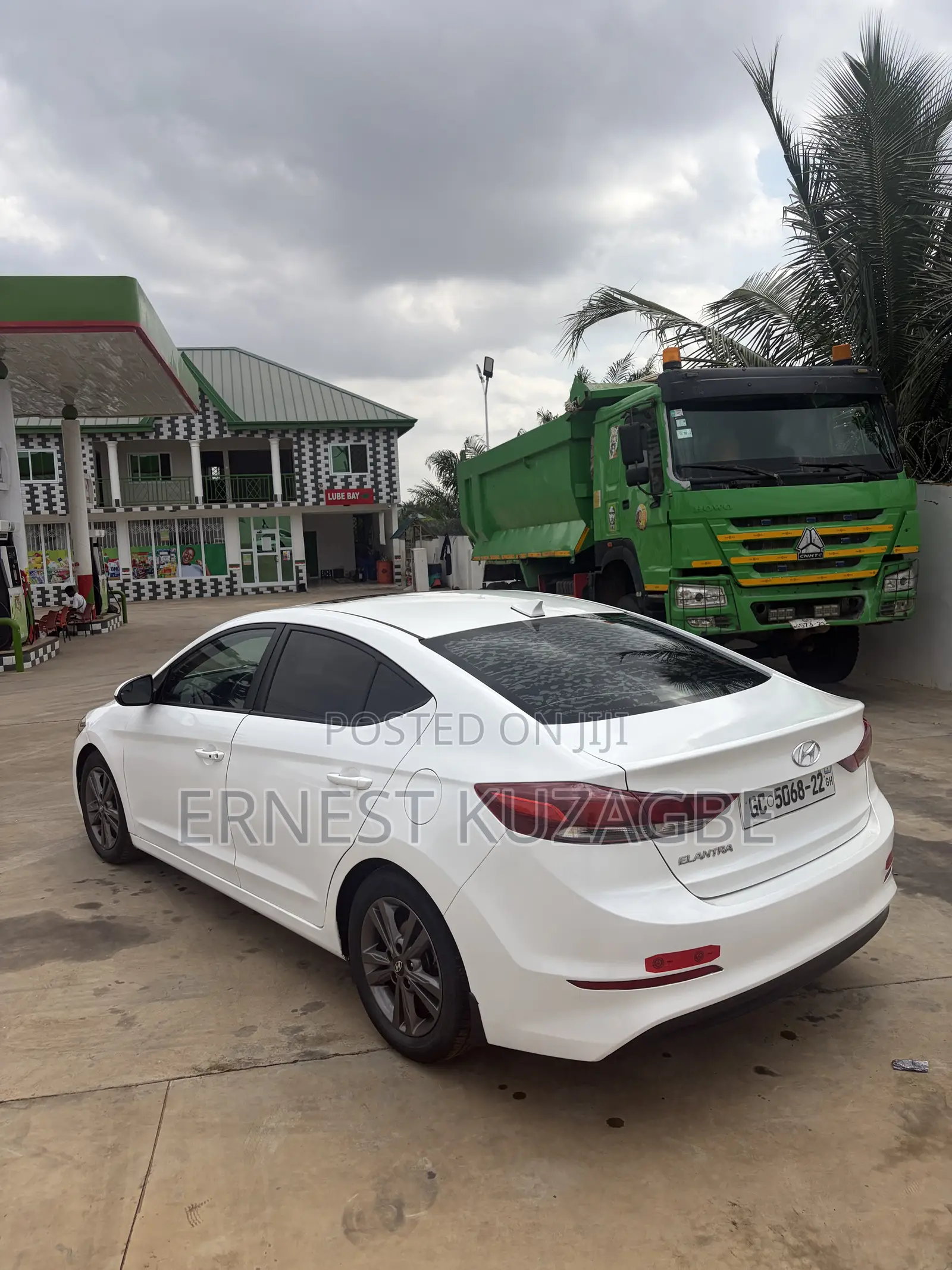Hyundai Elantra 2017 White