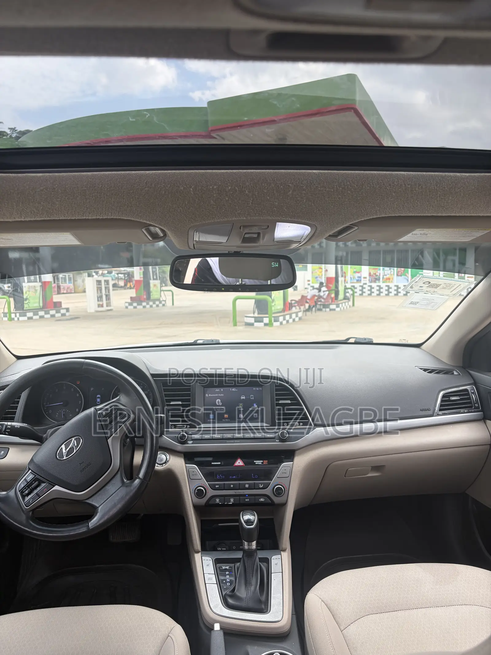 Hyundai Elantra 2017 White