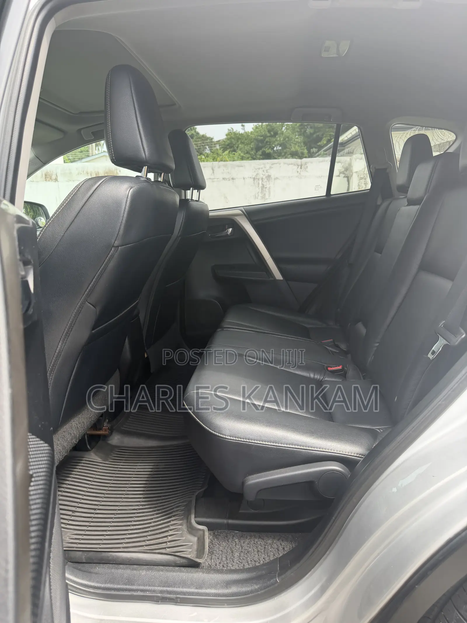 Toyota RAV4 Limited 4dr SUV (2.5L 4cyl 6A) 2015 Silver