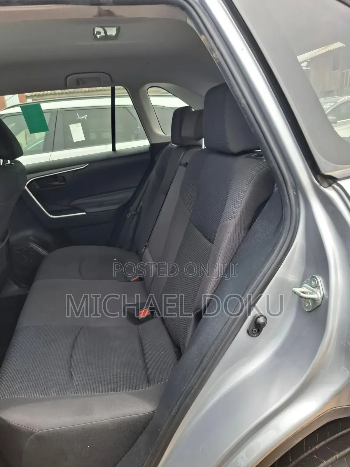 Toyota RAV4 2021 Silver