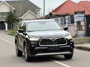 Toyota Highlander Limited AWD 2023 Black