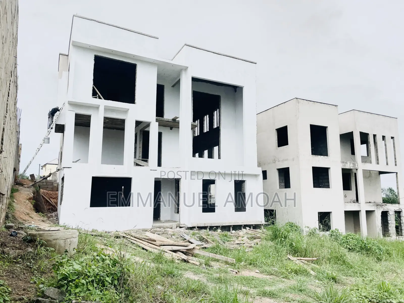 6bdrm House in Amoah Estates, Takoradi for sale