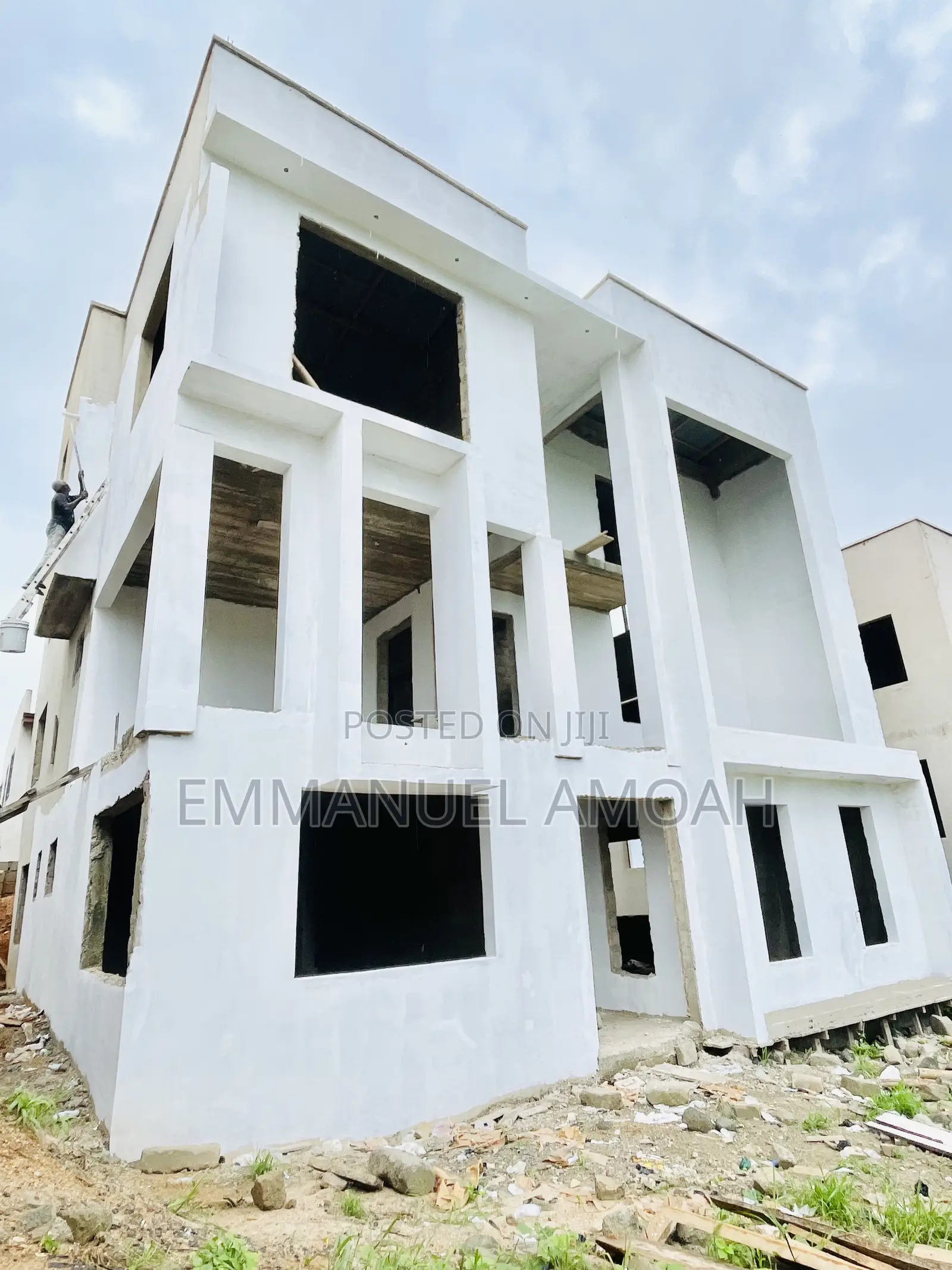 6bdrm House in Amoah Estates, Takoradi for sale