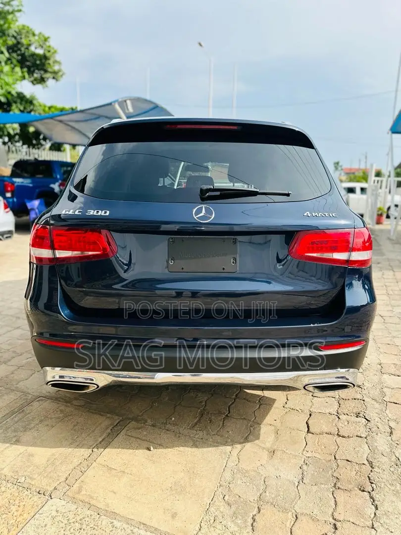 Mercedes-Benz GLC-Class 2016 Blue