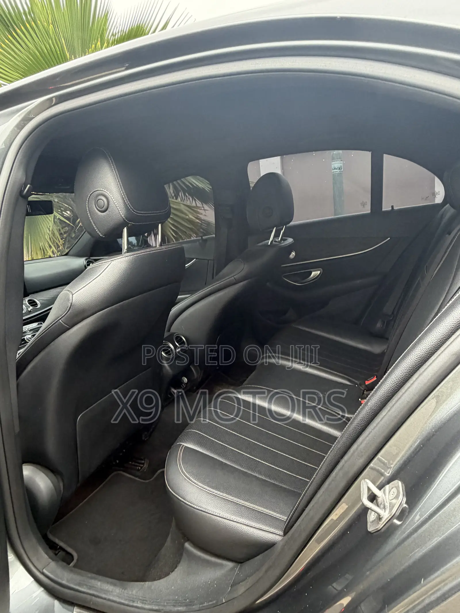 Mercedes-Benz E300 4Matic AWD Sedan (2.0L 4cyl 9A) 2017 Gray