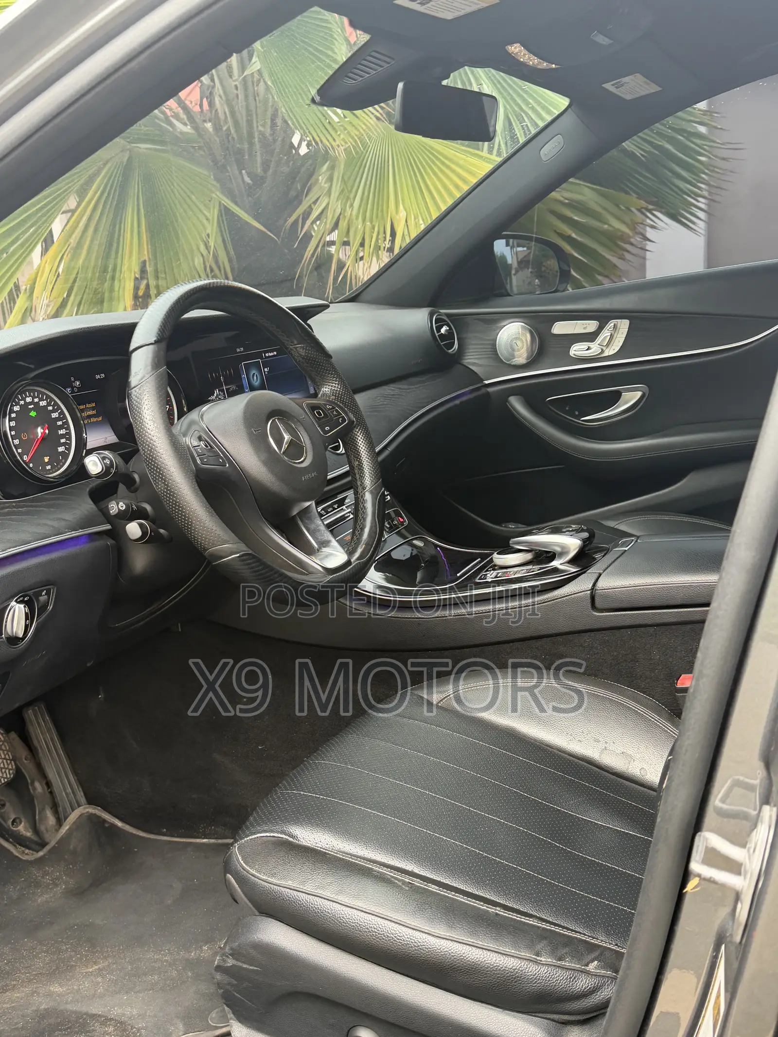 Mercedes-Benz E300 4Matic AWD Sedan (2.0L 4cyl 9A) 2017 Gray