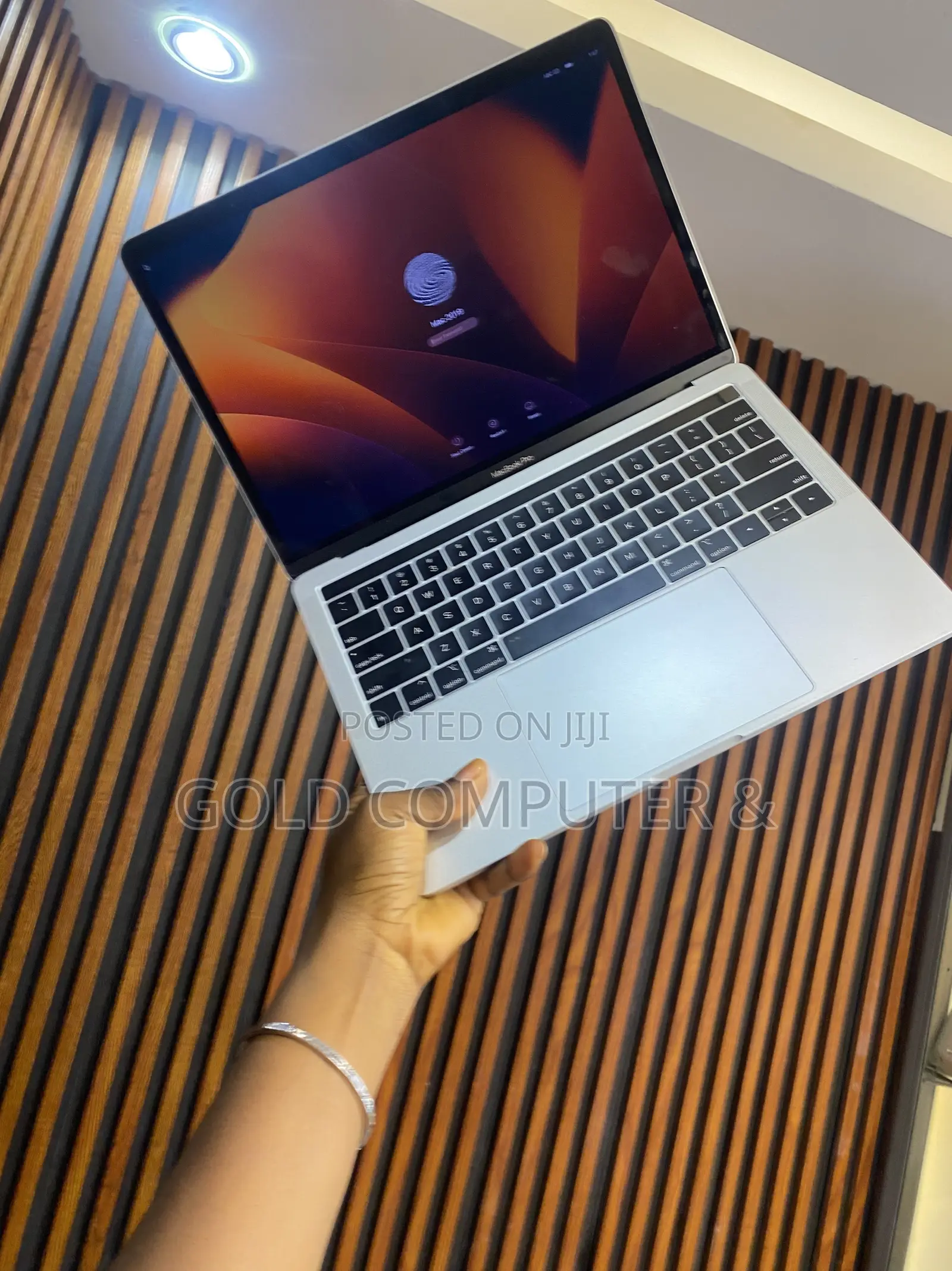 Laptop Apple MacBook Pro 2019 8GB