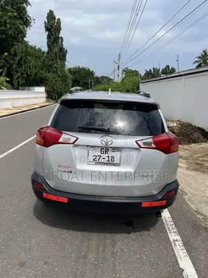 Toyota RAV4 Limited 4dr SUV (2.5L 4cyl 6A) 2015 Silver