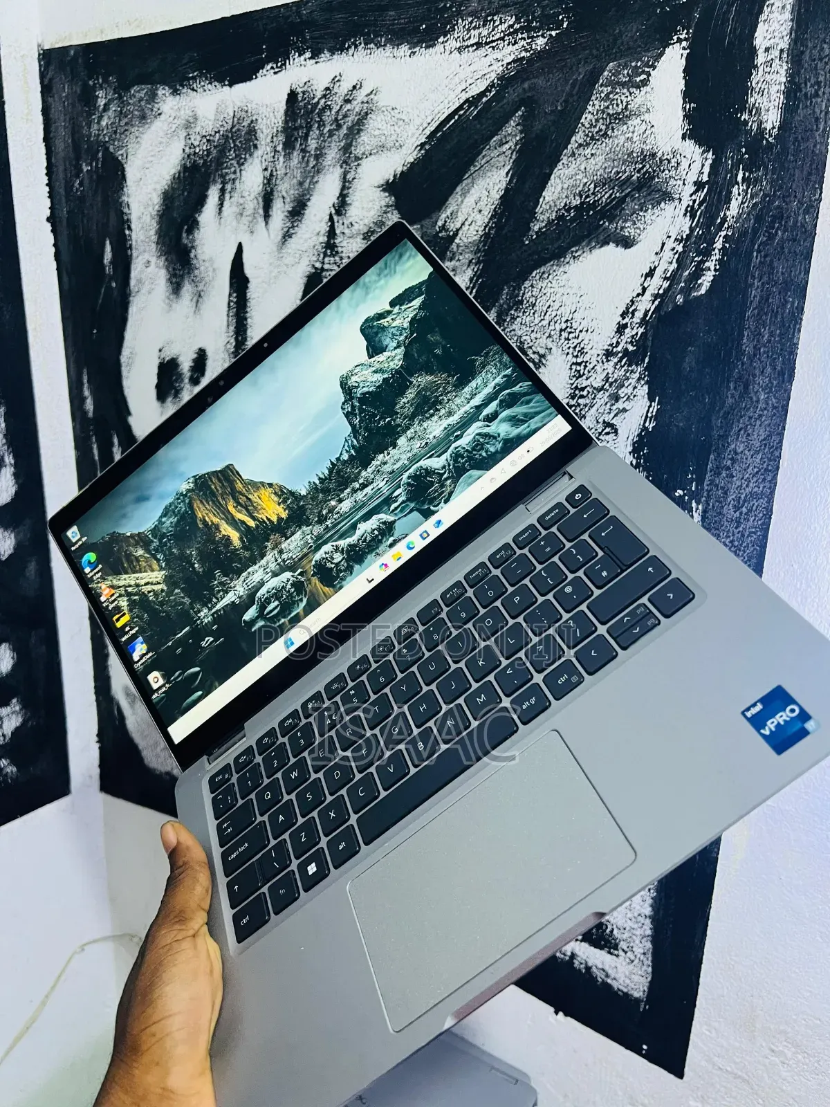 New Laptop Dell Latitude 5330 16GB Intel Core i7 SSD 512GB