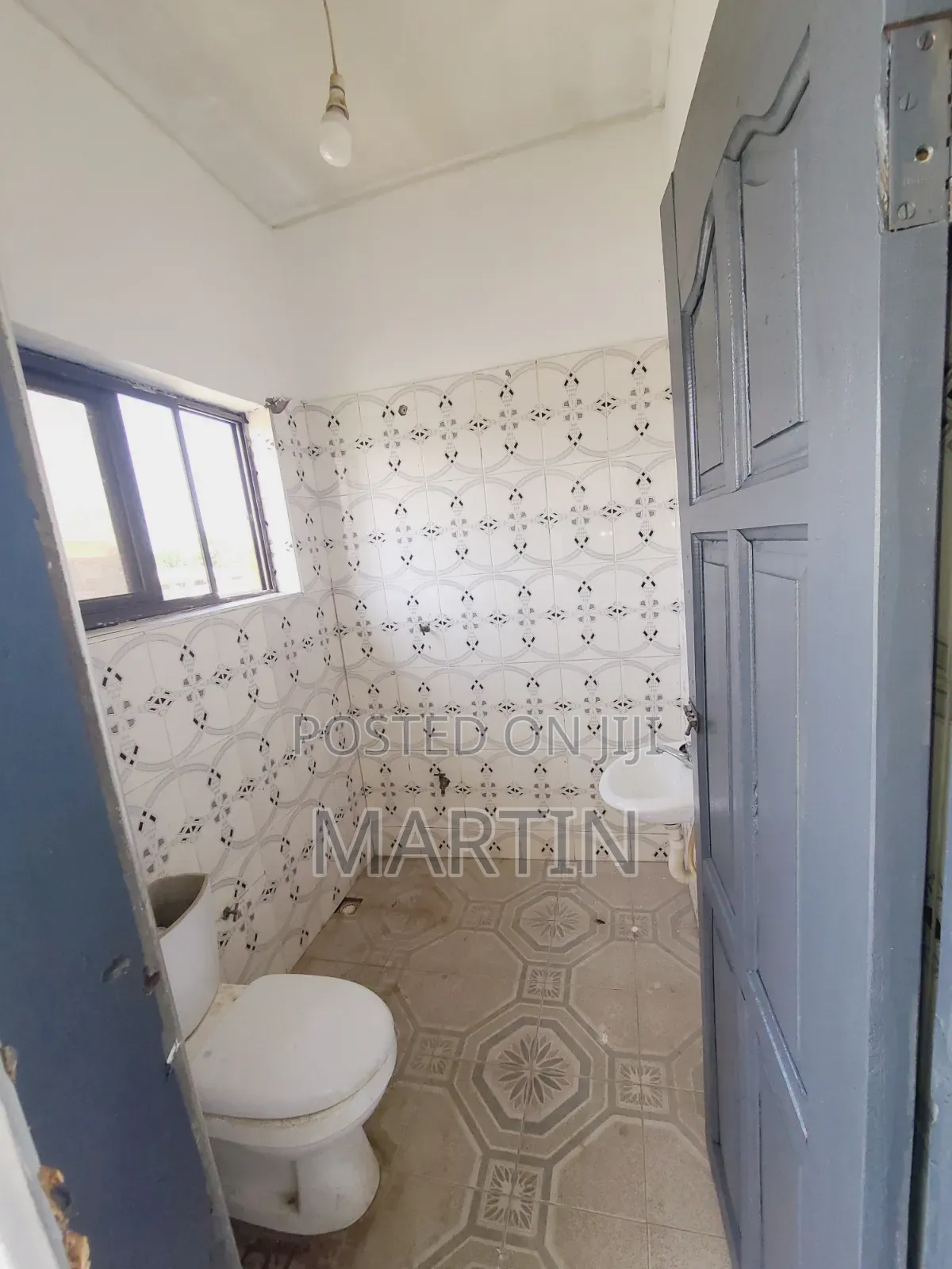 2bdrm Apartment in Teshie Malik, Tsui-Bleoo for rent
