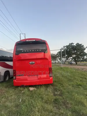 Kia Granbird 2014 Red