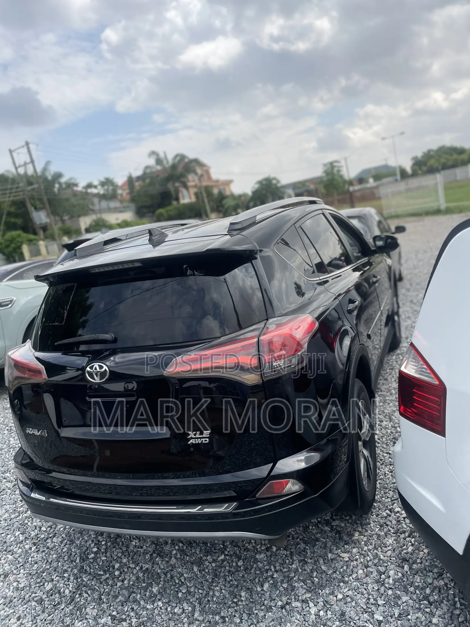 Toyota RAV4 XLE 4dr SUV AWD (2.5L 4cyl 6A) 2018 Black