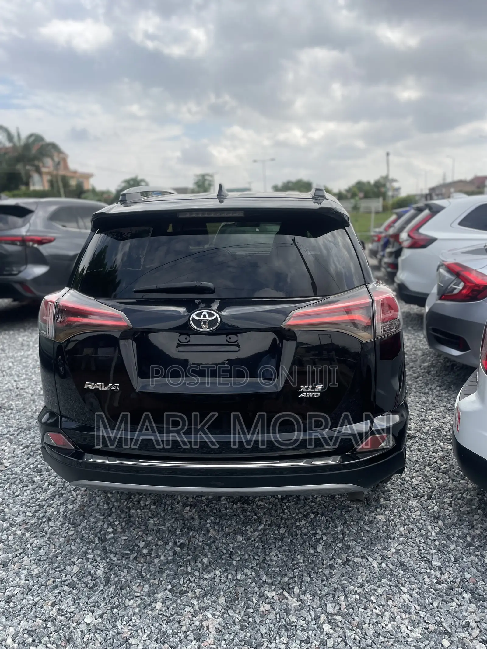 Toyota RAV4 XLE 4dr SUV AWD (2.5L 4cyl 6A) 2018 Black