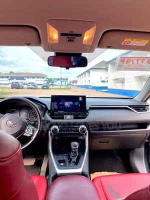 Toyota RAV4 XLE AWD 2019 Black