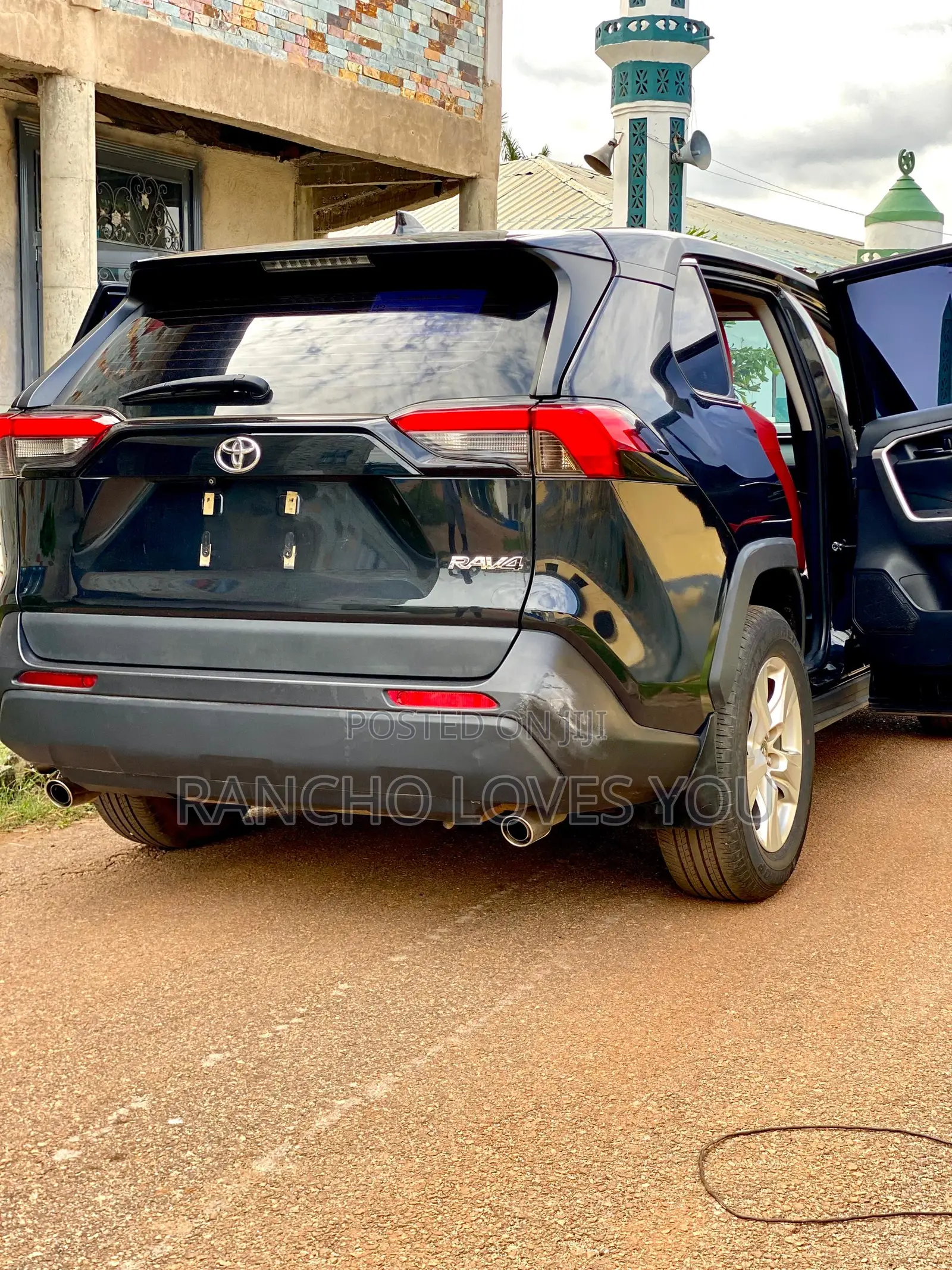 Toyota RAV4 XLE AWD 2019 Black