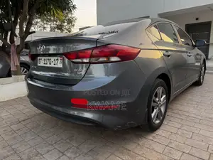 Hyundai Elantra 2017 Gray