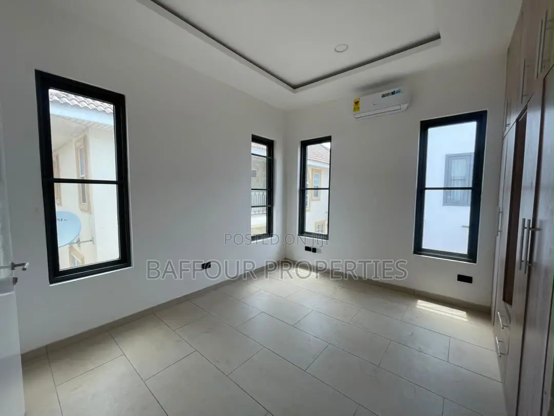 4bdrm House in East Legon for rent