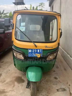 TVS King Cargo 2021 Green