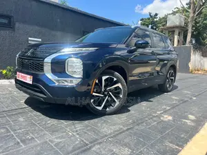Mitsubishi Outlander SEL 2022 Blue