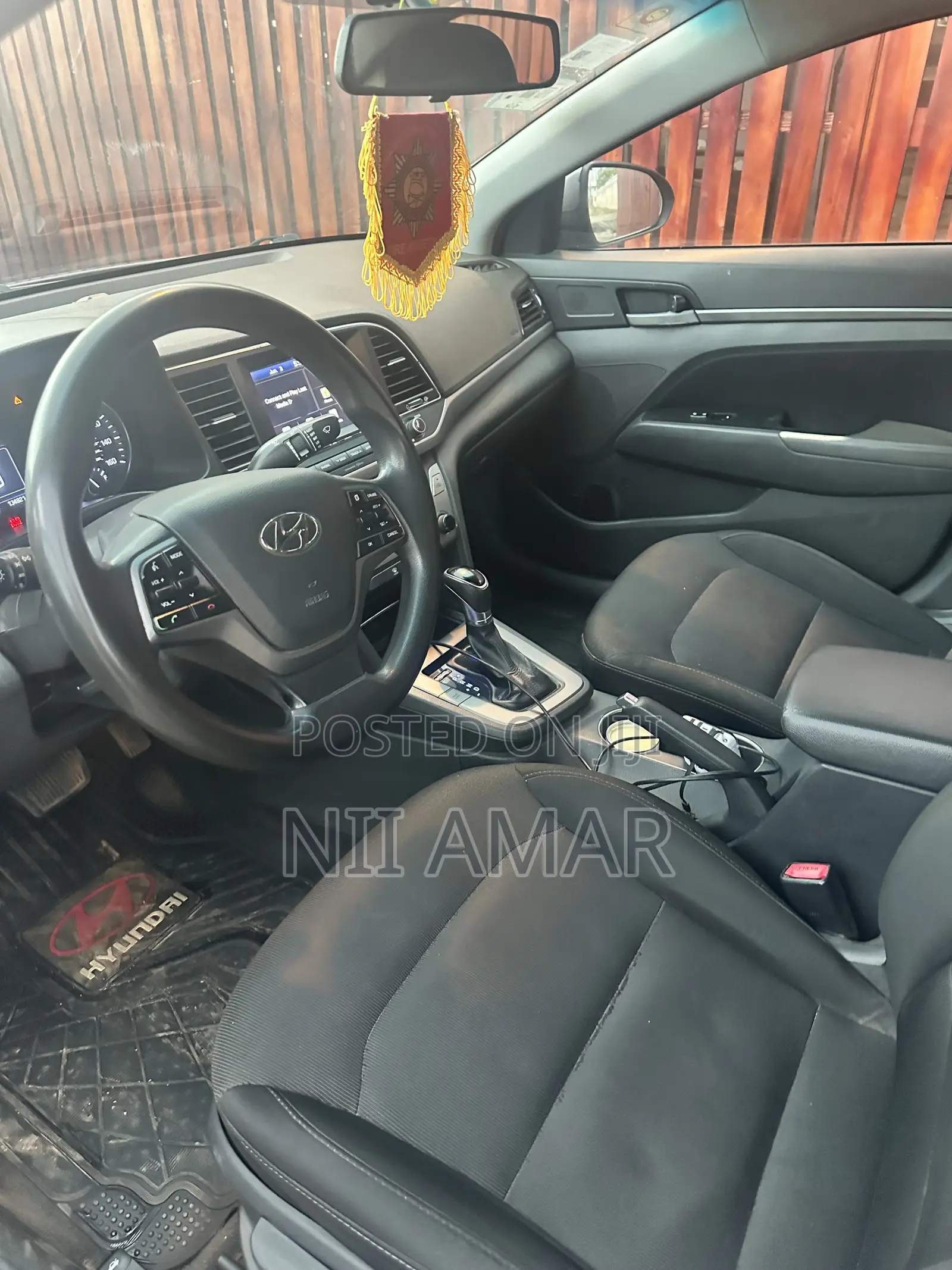 Hyundai Elantra Limited Sedan FWD (2.0L 4cyl 6A) 2017 Gray