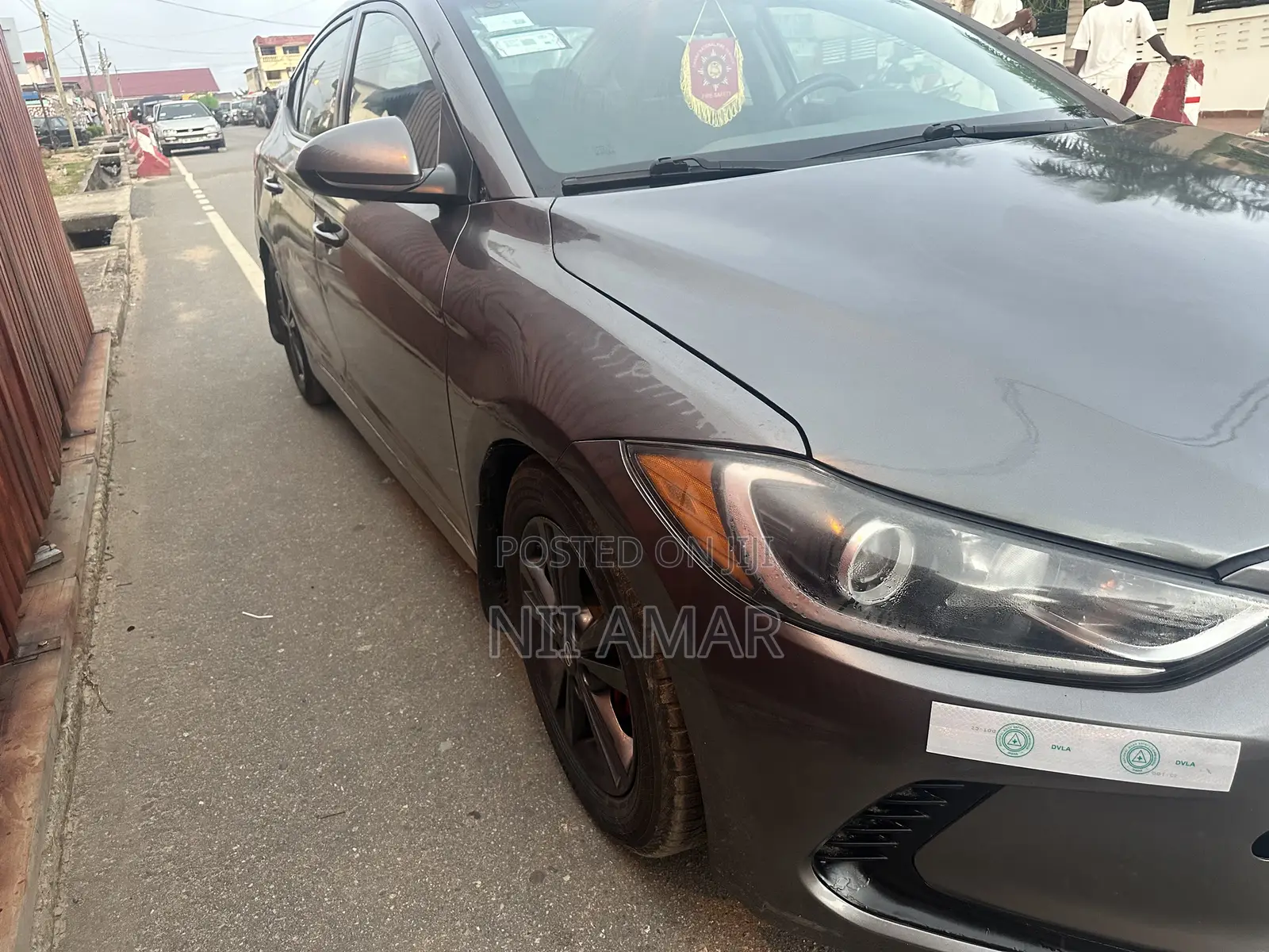 Hyundai Elantra Limited Sedan FWD (2.0L 4cyl 6A) 2017 Gray