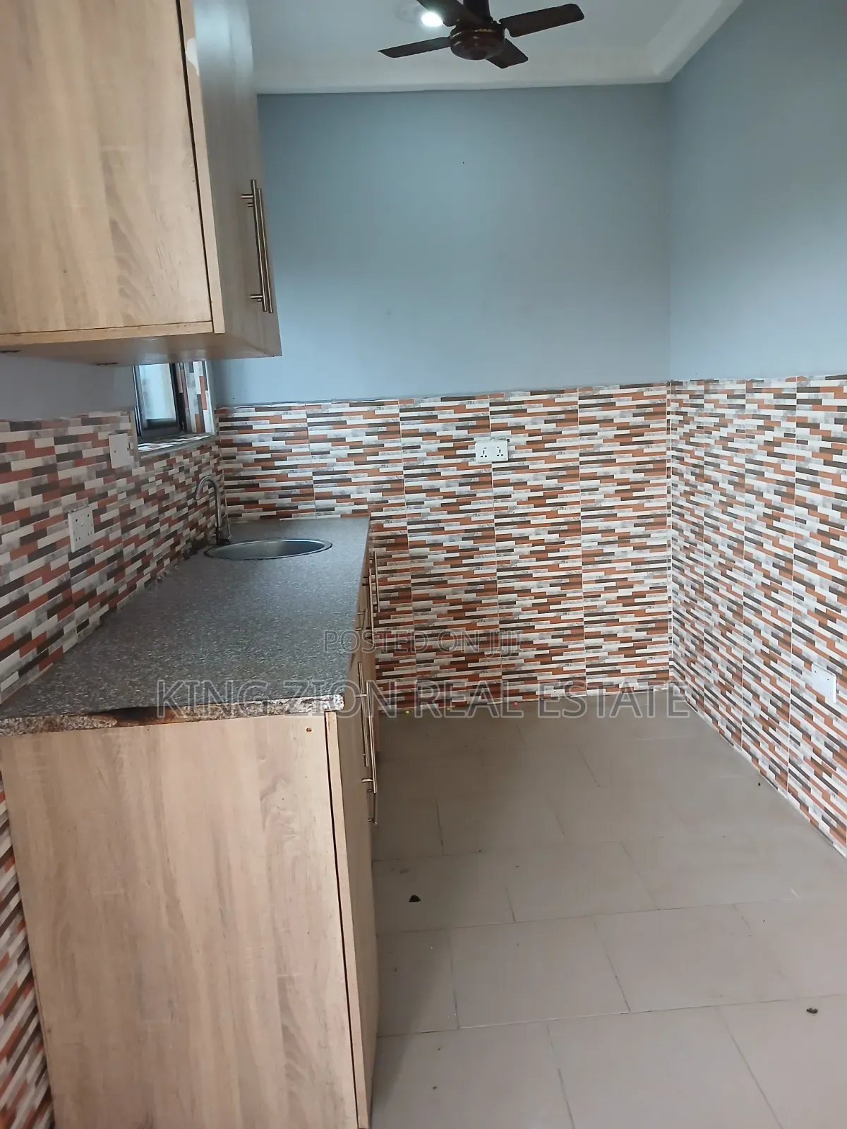 2bdrm Apartment in Kingzion Real, NIC for rent
