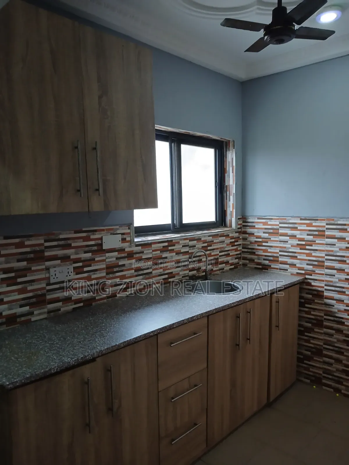 2bdrm Apartment in Kingzion Real, NIC for rent