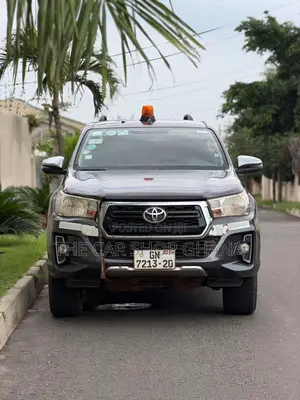 Toyota Hilux Revo Smart Cab Deisel 2.4 AWD 2020 Gray