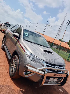 Toyota Fortuner 2018 Gray