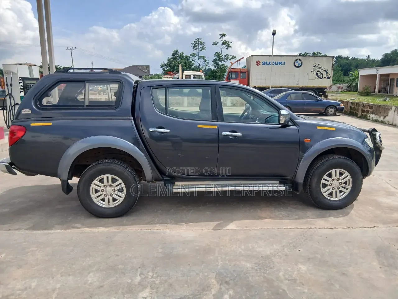 Mitsubishi L200 Club Cab 2.5 180hp 4WD 2009 Black