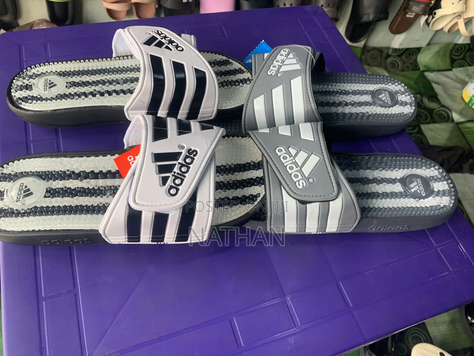 Adidas Massenger
