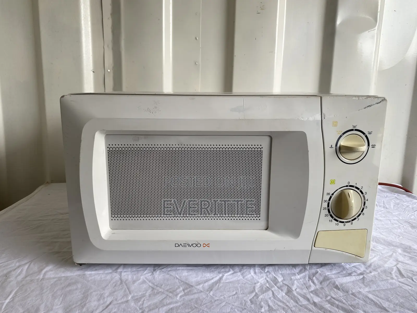 Daewoo 20l Microwave | 220v | Tested