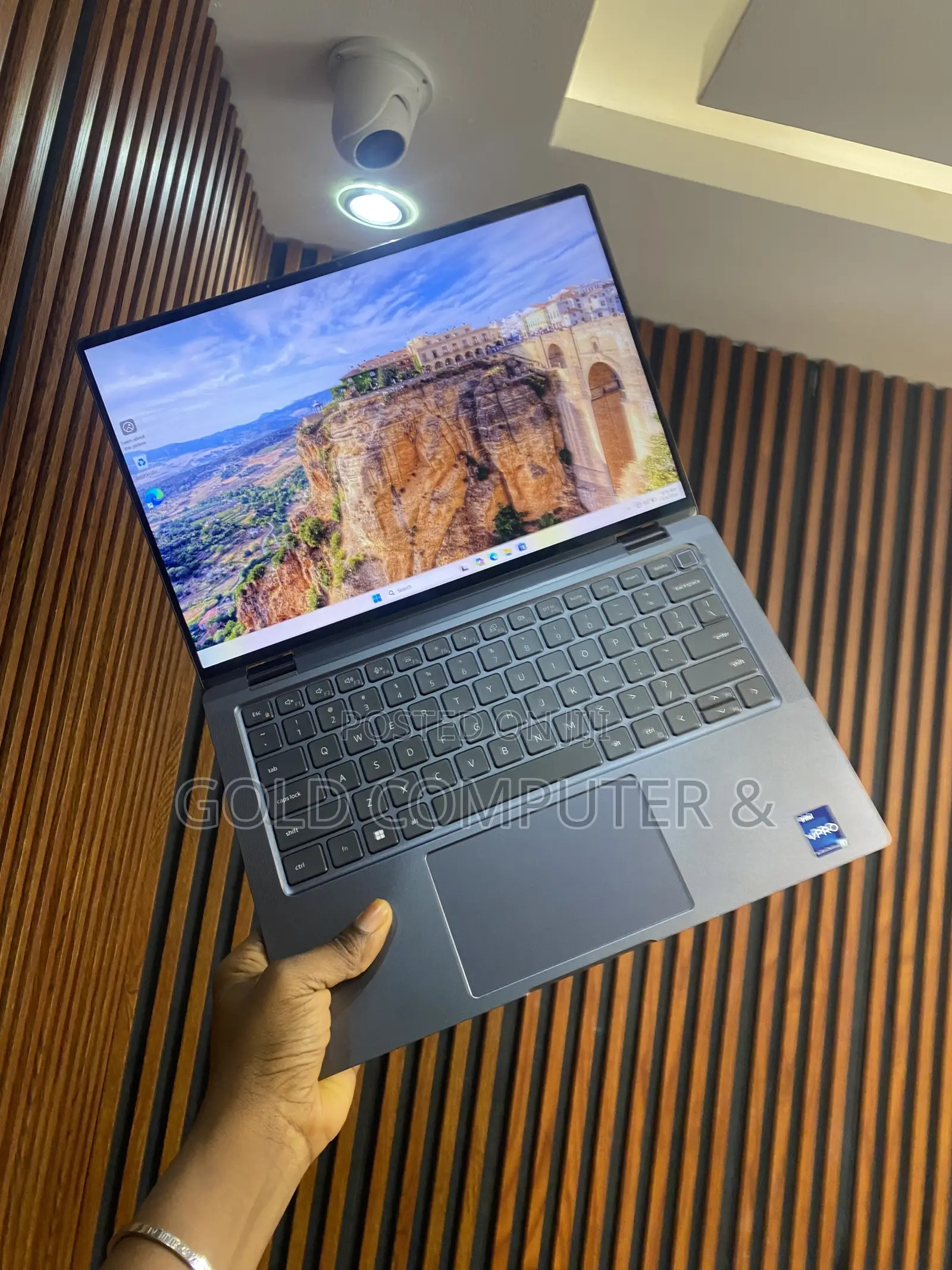 Laptop Dell Latitude 9430 16GB Intel Core i7 SSD 256GB