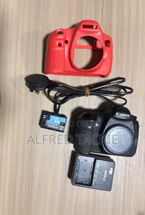 Canon 6d With Silicon Cover and Battery