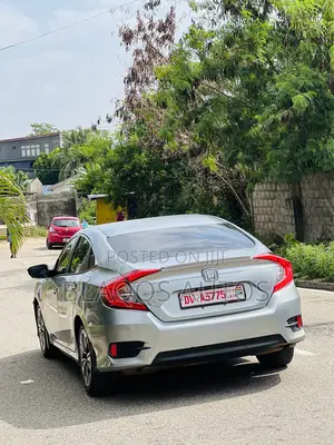 Honda Civic 2016 Silver